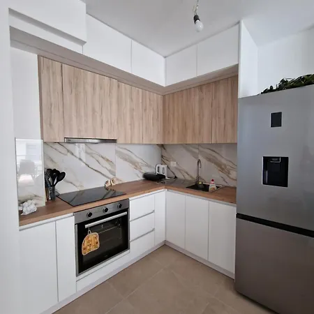 Aurora Kune * Shëngjin