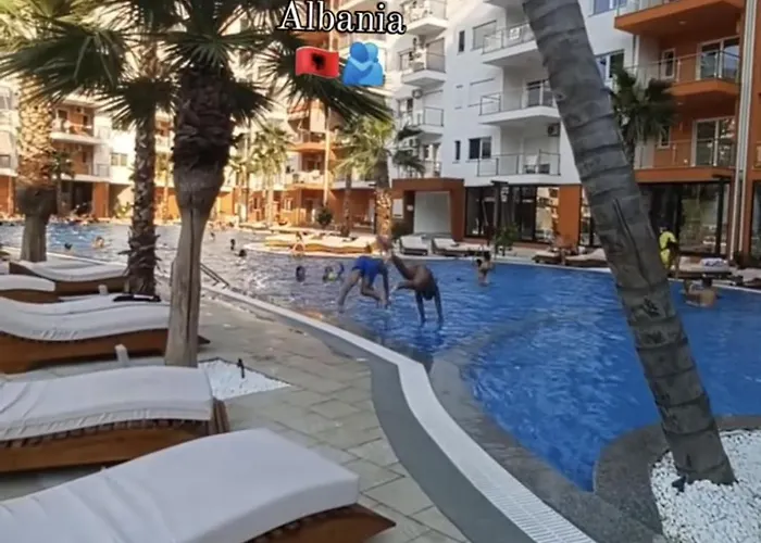 Aurora Kune * Shëngjin