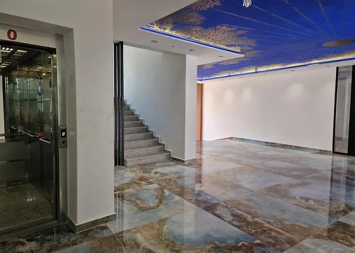 Aurora Kune Shëngjin